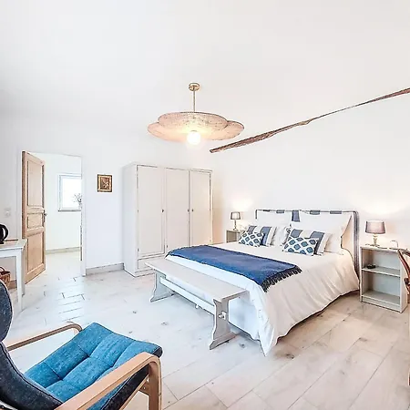 Ile D'aix By Interhome