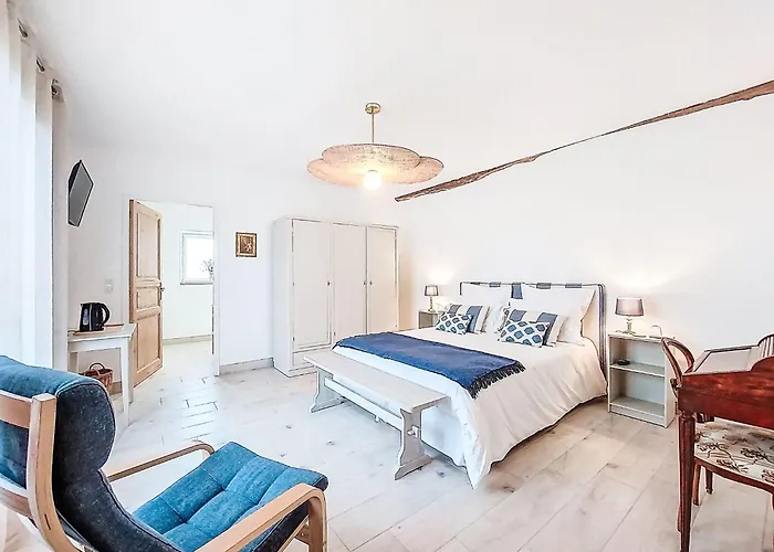 Ile D'aix By Interhome