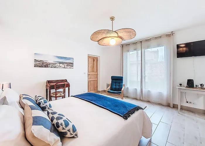 Ile D'aix By Interhome